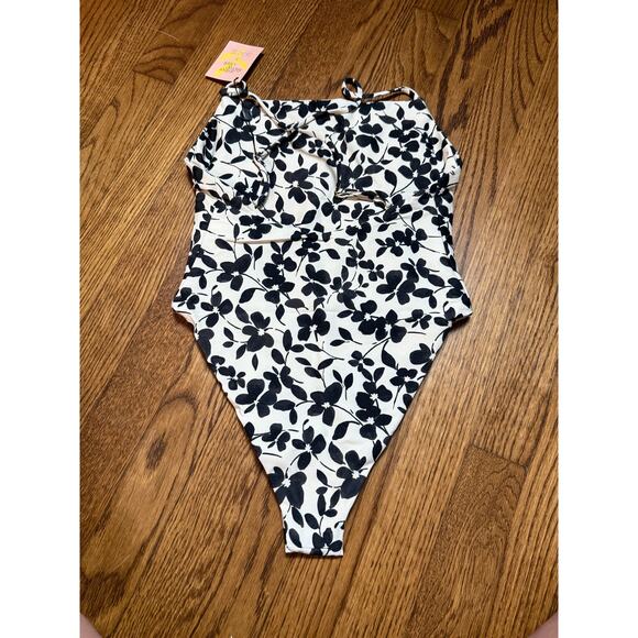 NWT Skatie Resa One Piece Swimsuit Size XS in Greenwich - Picture 1 of 7